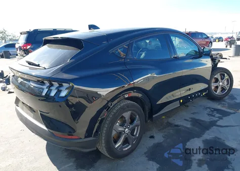 2022 Ford Mustang Mach-E Select z USA, uszkodzony, nr VIN 3FMTK1RM2NMA35383